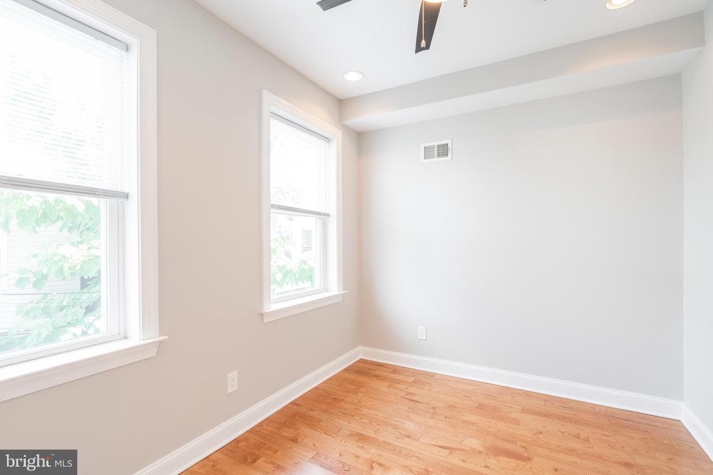 2825 Agate Street photo 24