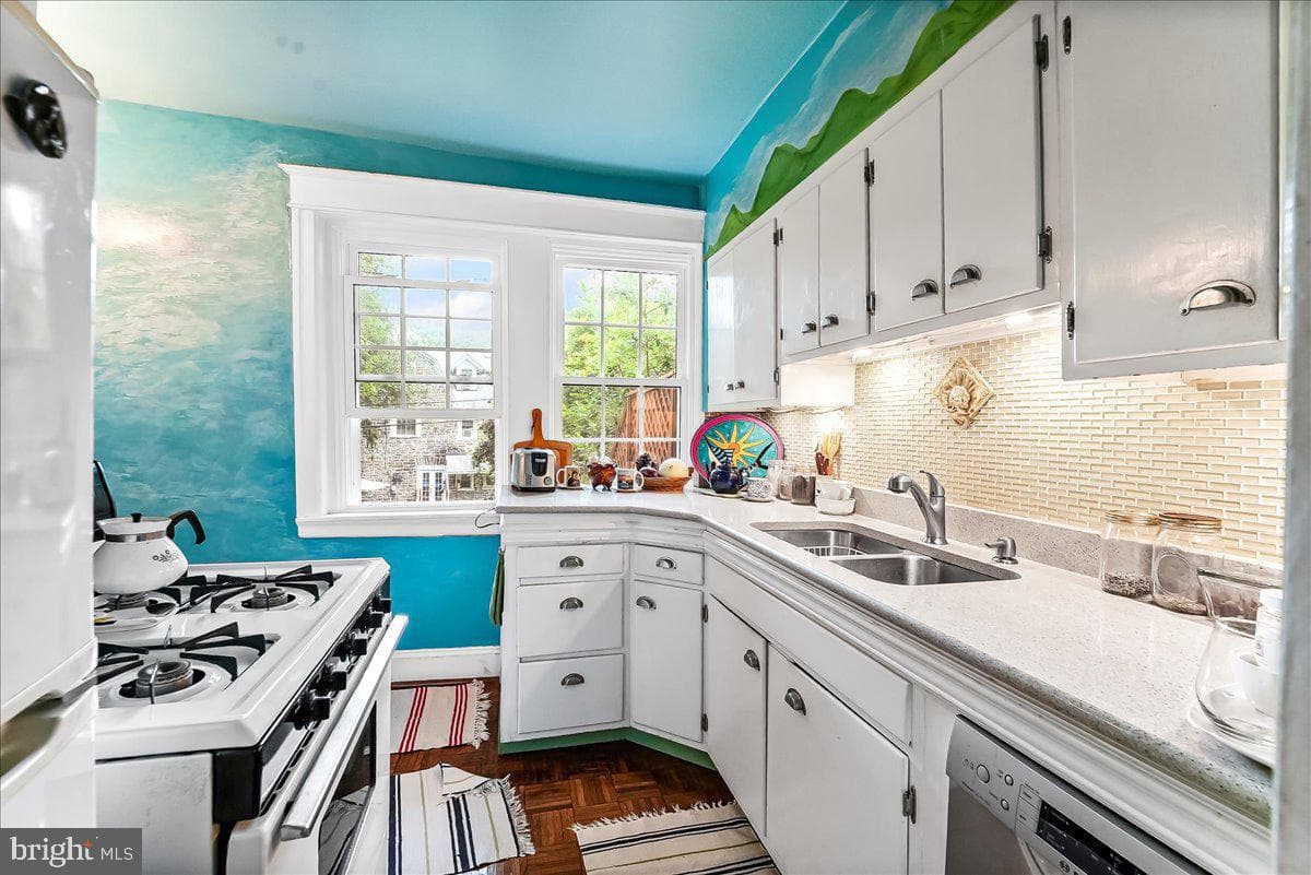 520 Burnham Road photo 10