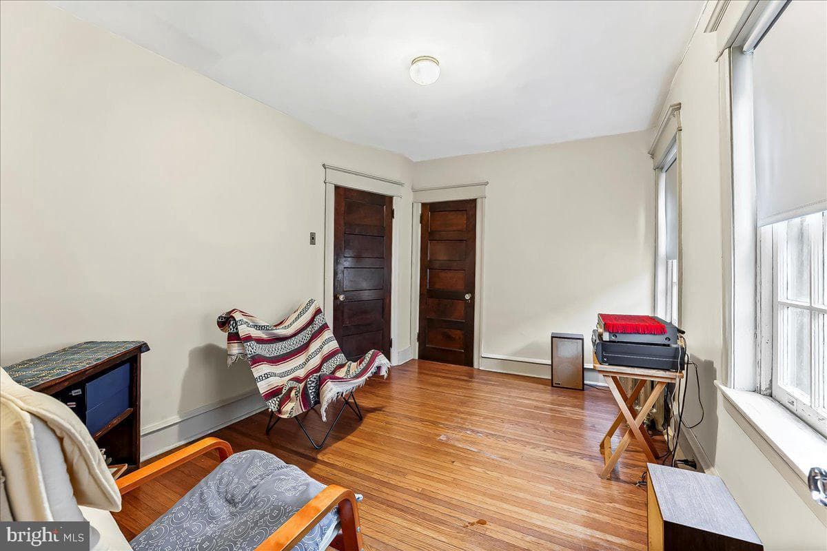 520 Burnham Road photo 19