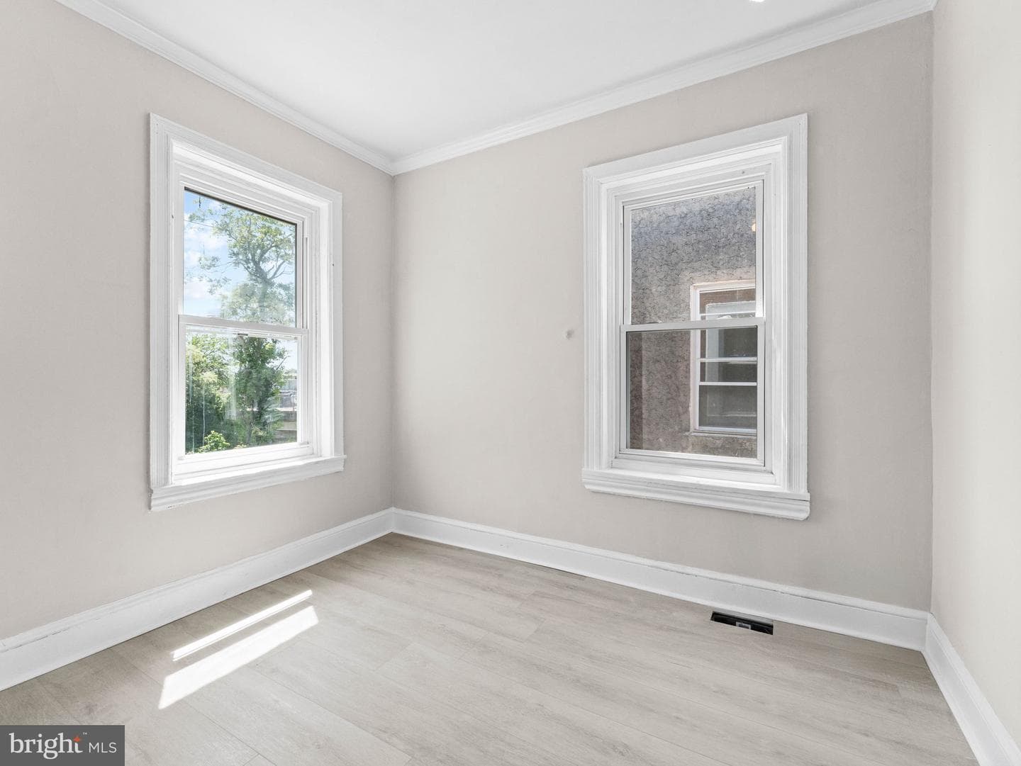 6046 Greenway Ave photo 21