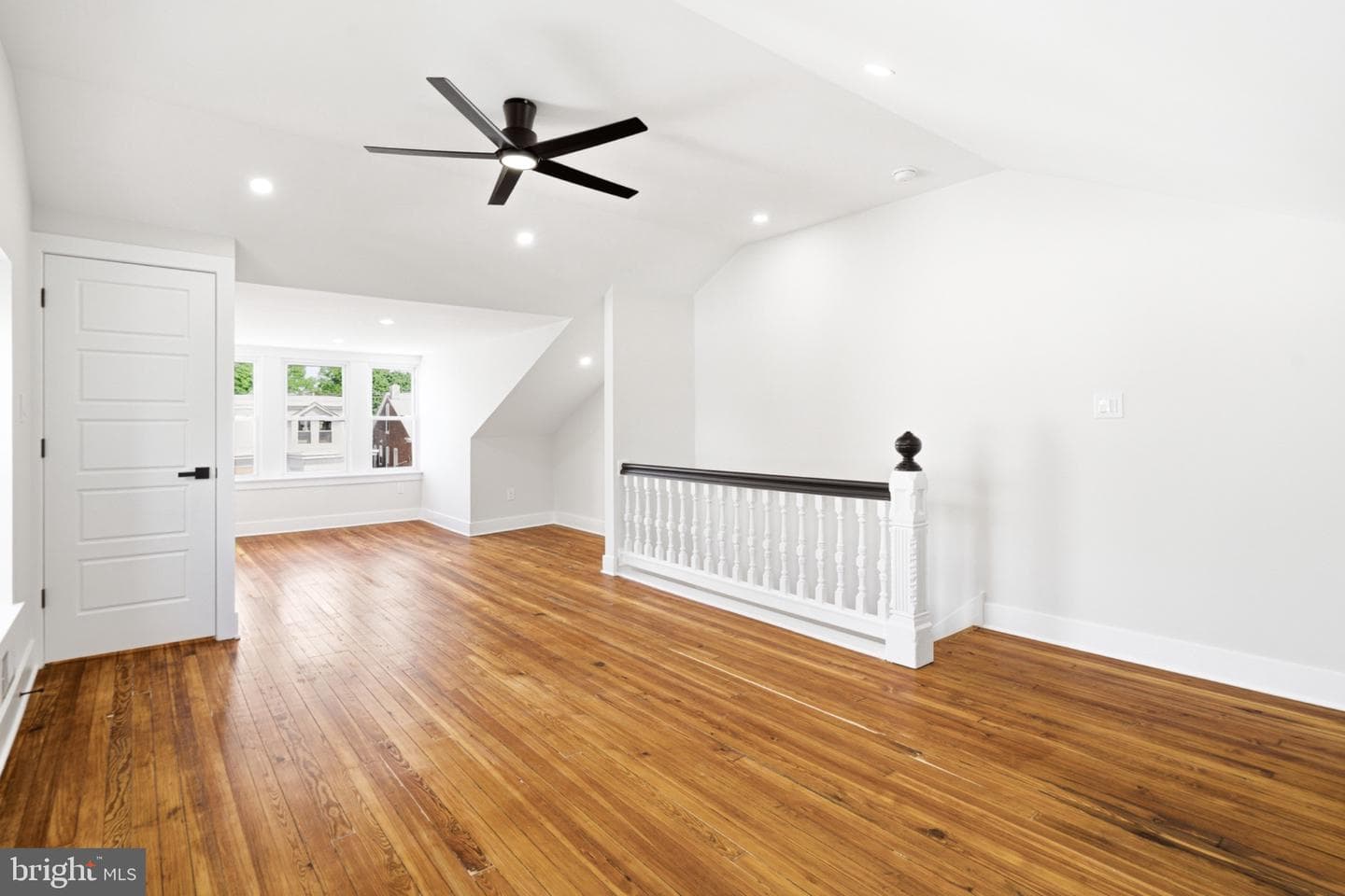 461 Monastery Avenue photo 28