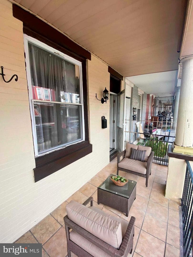 3246 N Philip Street photo 2