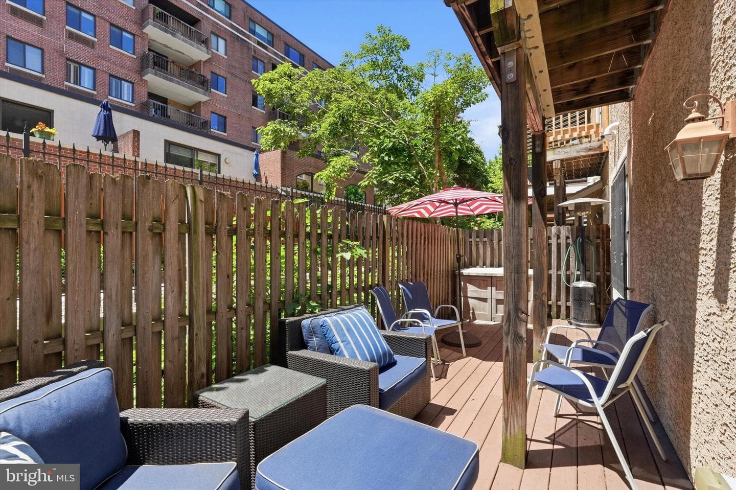 212 Gaskill Street photo 9