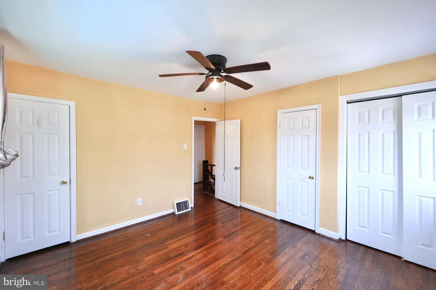 8215 Craig Street photo 17