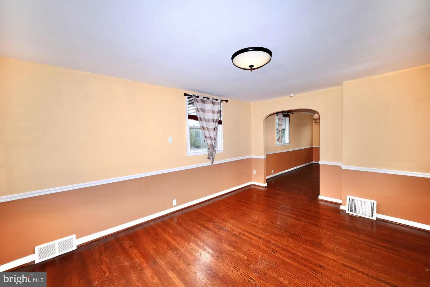 8215 Craig Street photo 9