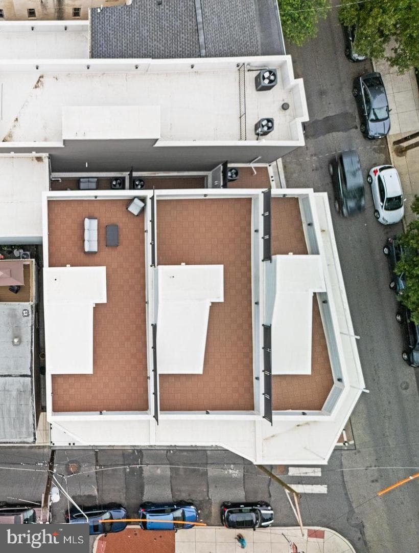 246 Montrose St photo 24