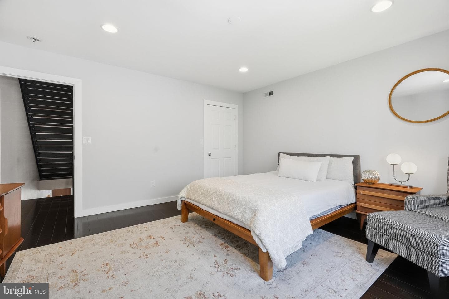 2045 Federal Street photo 17