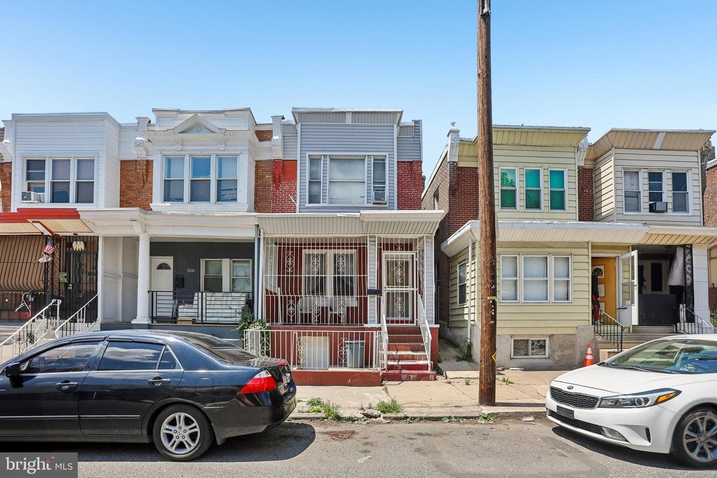 5112 N Fairhill Street photo 2