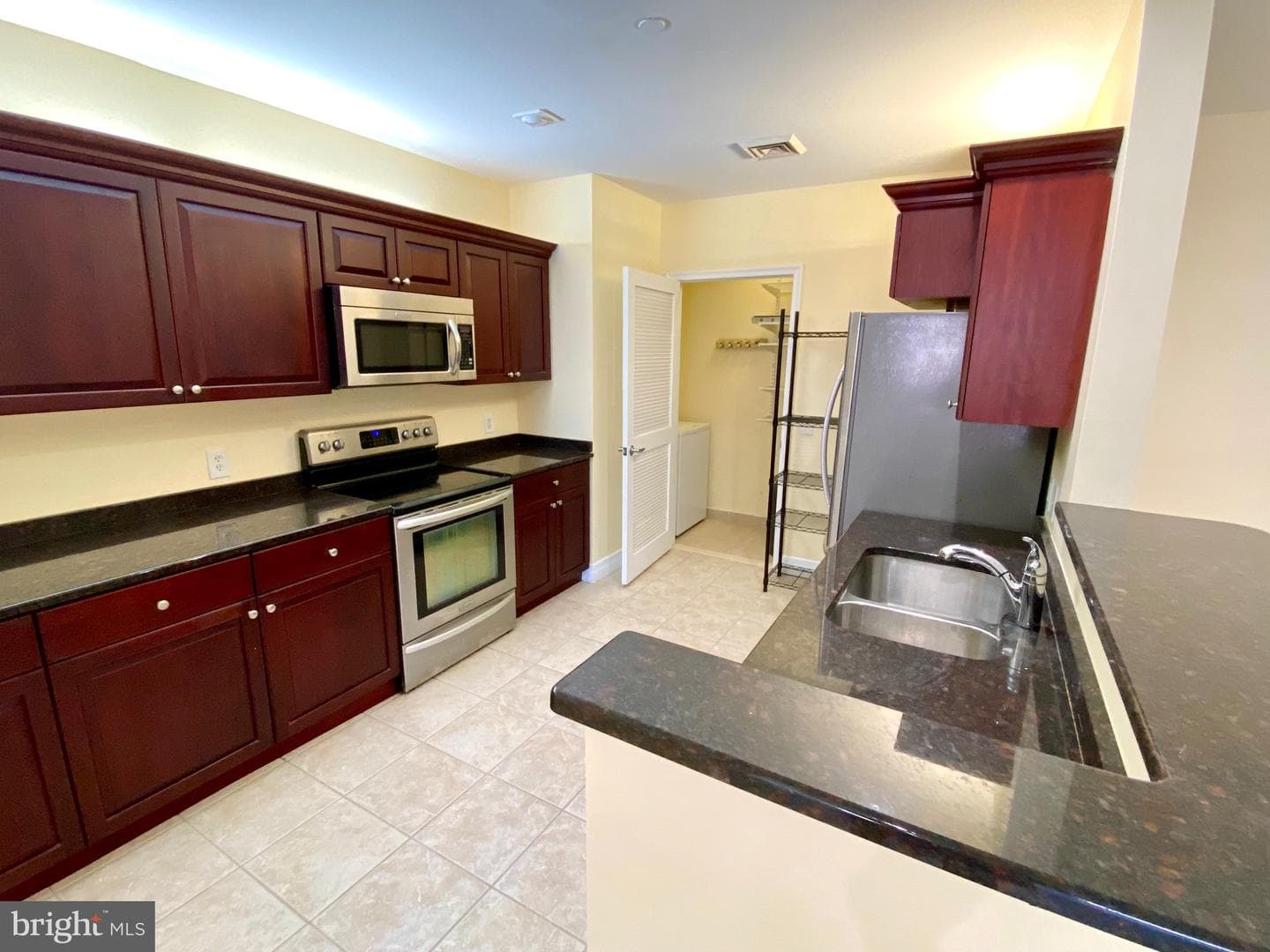 1600 Arch Street #803 photo 6