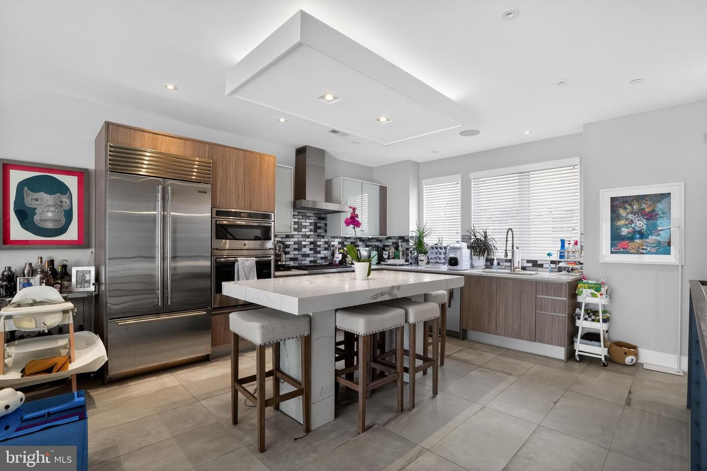 432 Gaskill Street photo 4