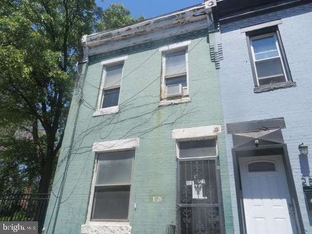 2521 W Silver Street