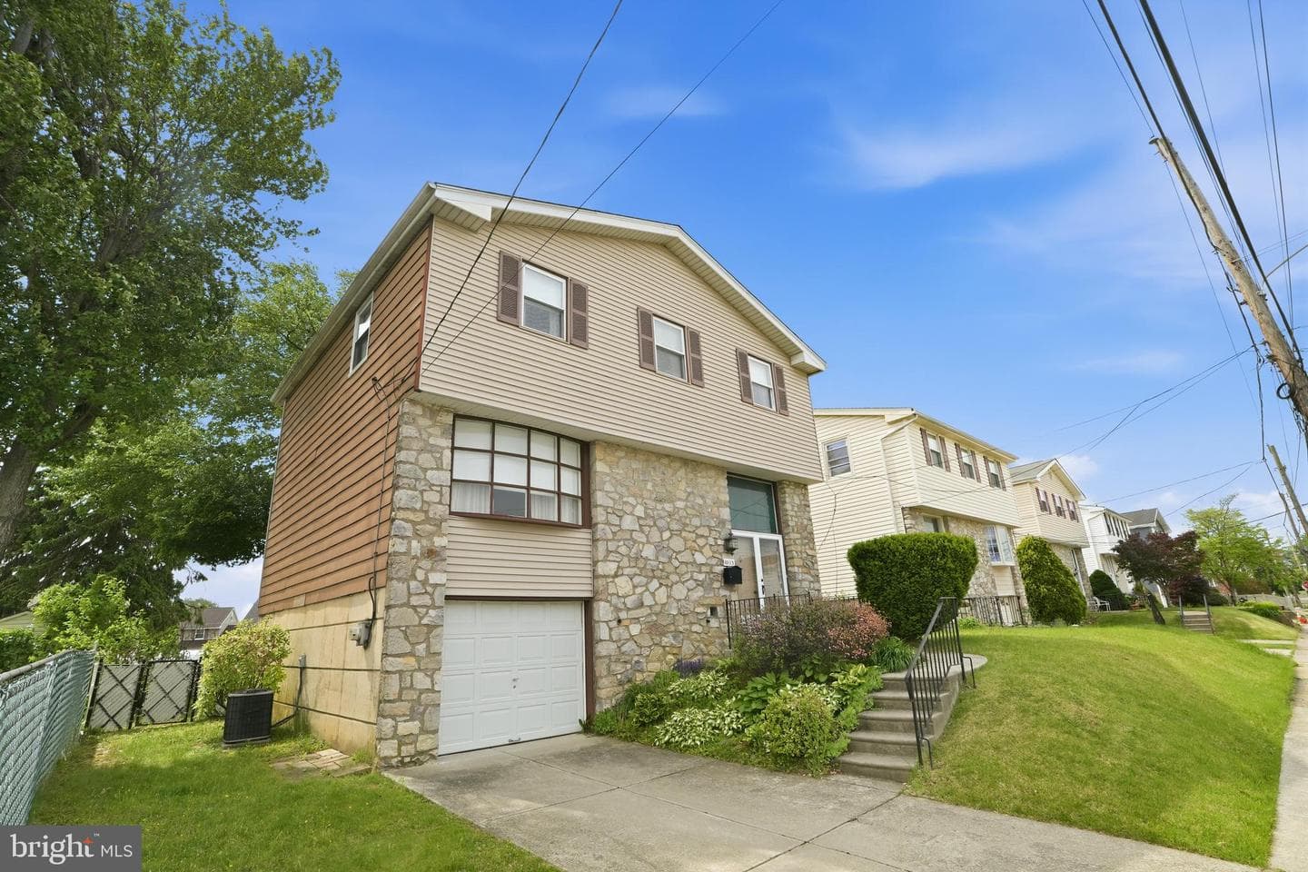 10113 Galahad Road photo 2