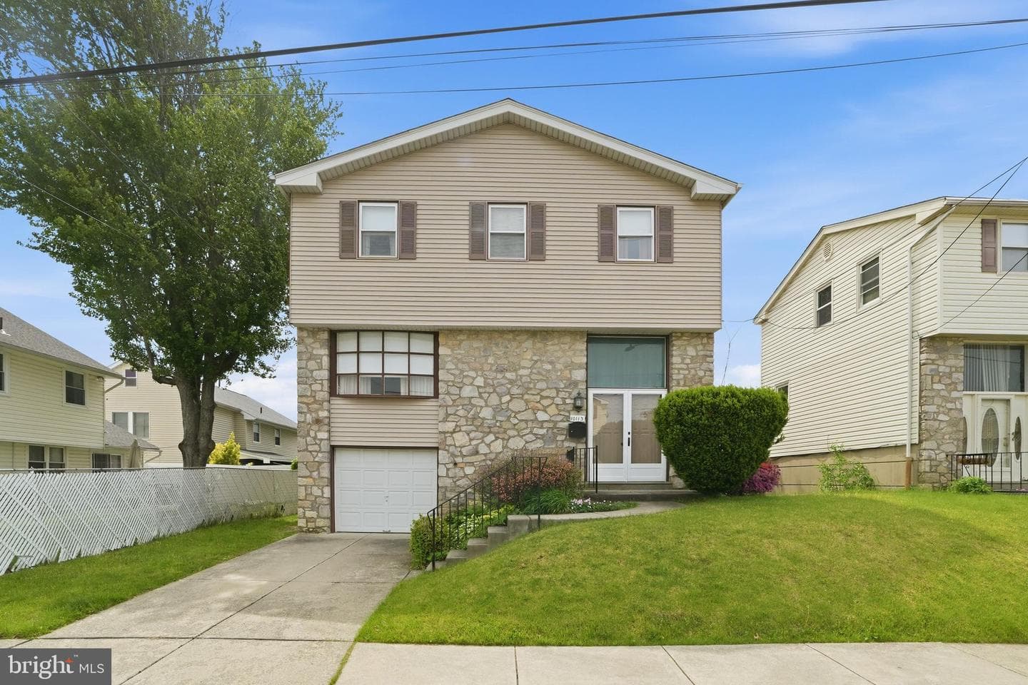 10113 Galahad Road photo 3