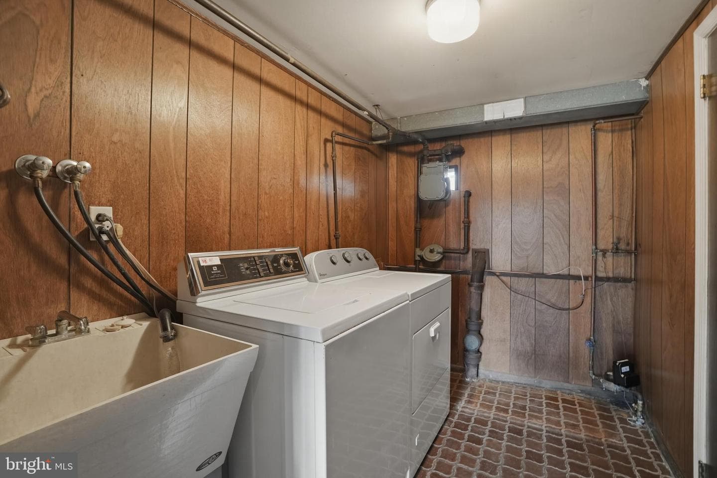 10113 Galahad Road photo 37