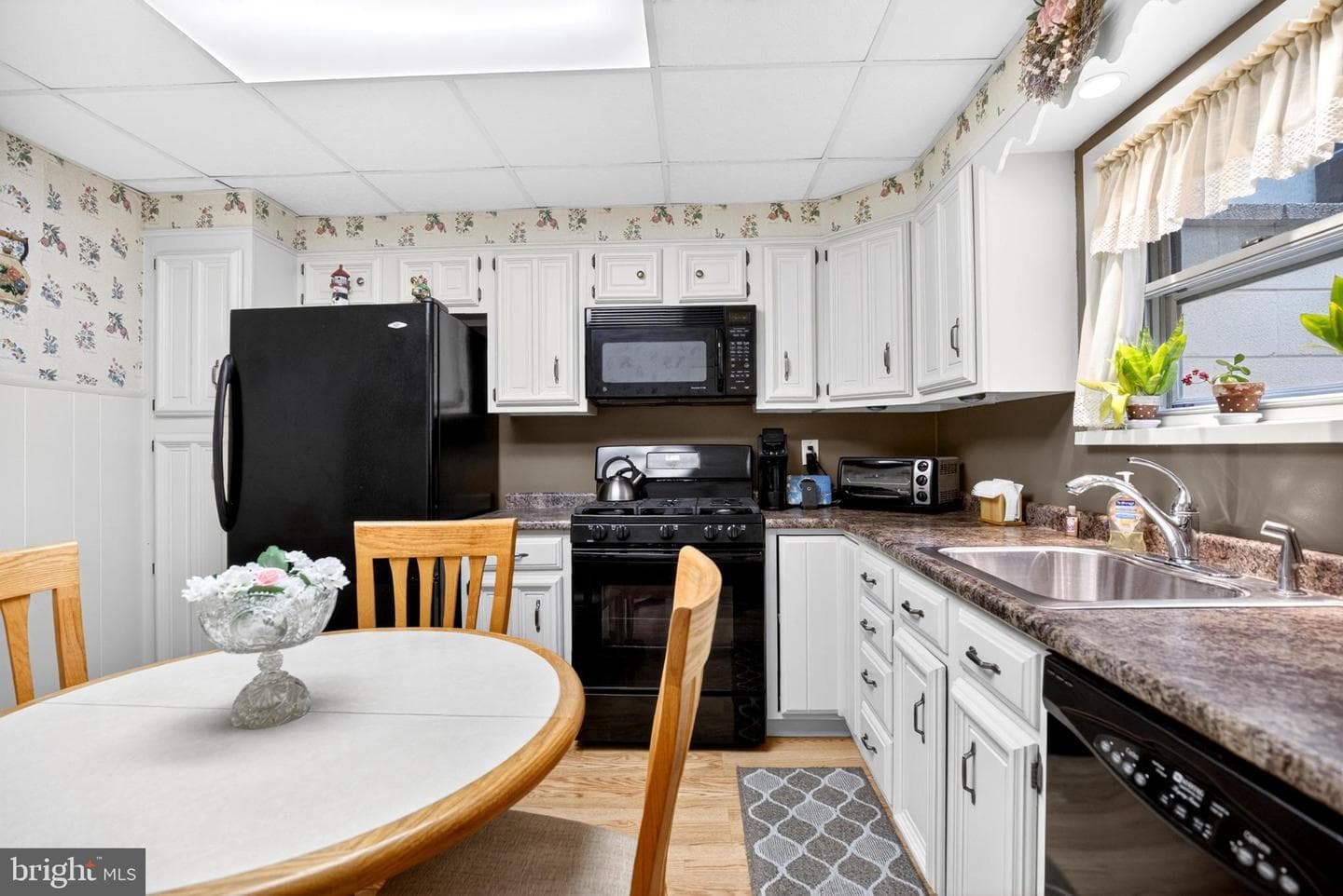 247 Fitzwater Street photo 6