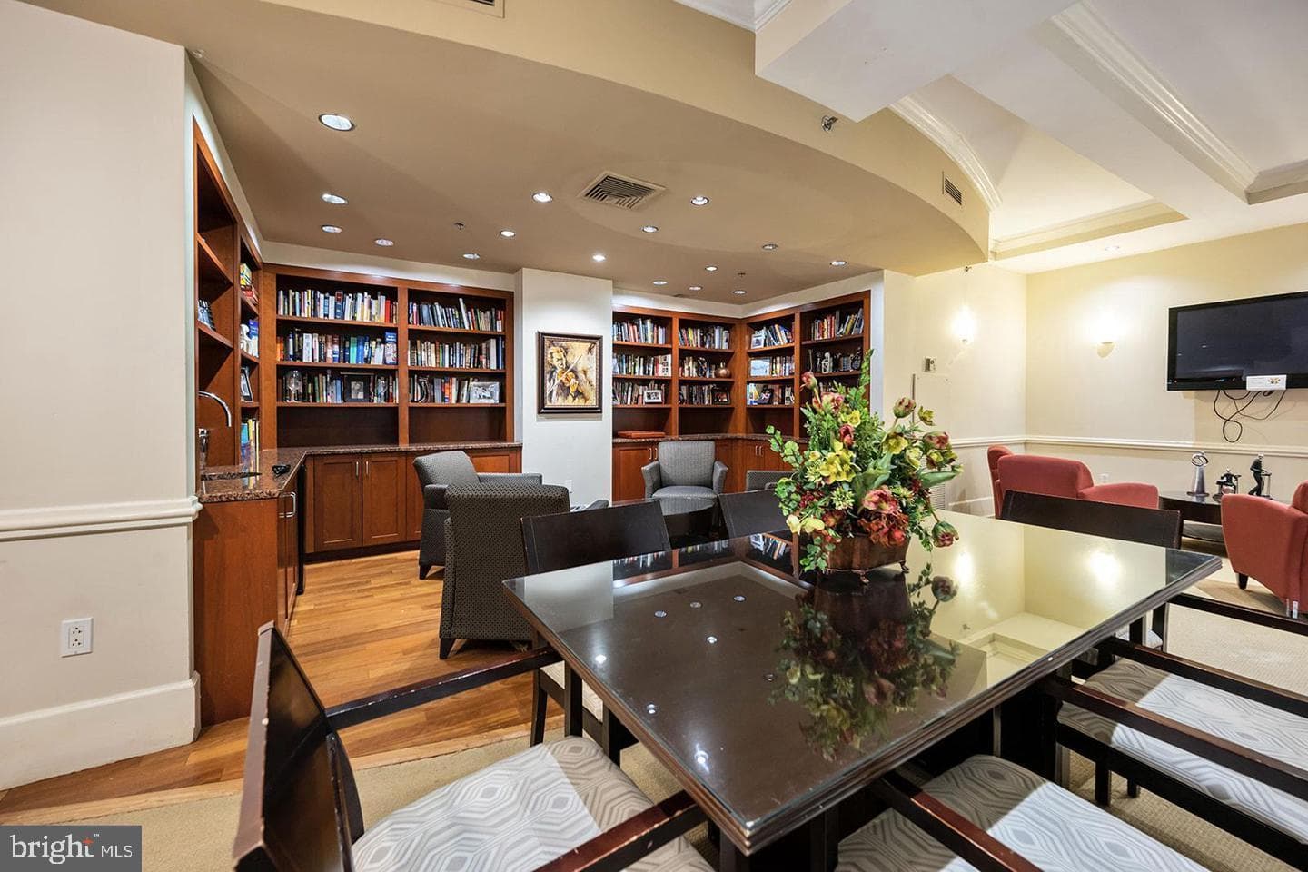 1500 Chestnut Street #13e photo 25