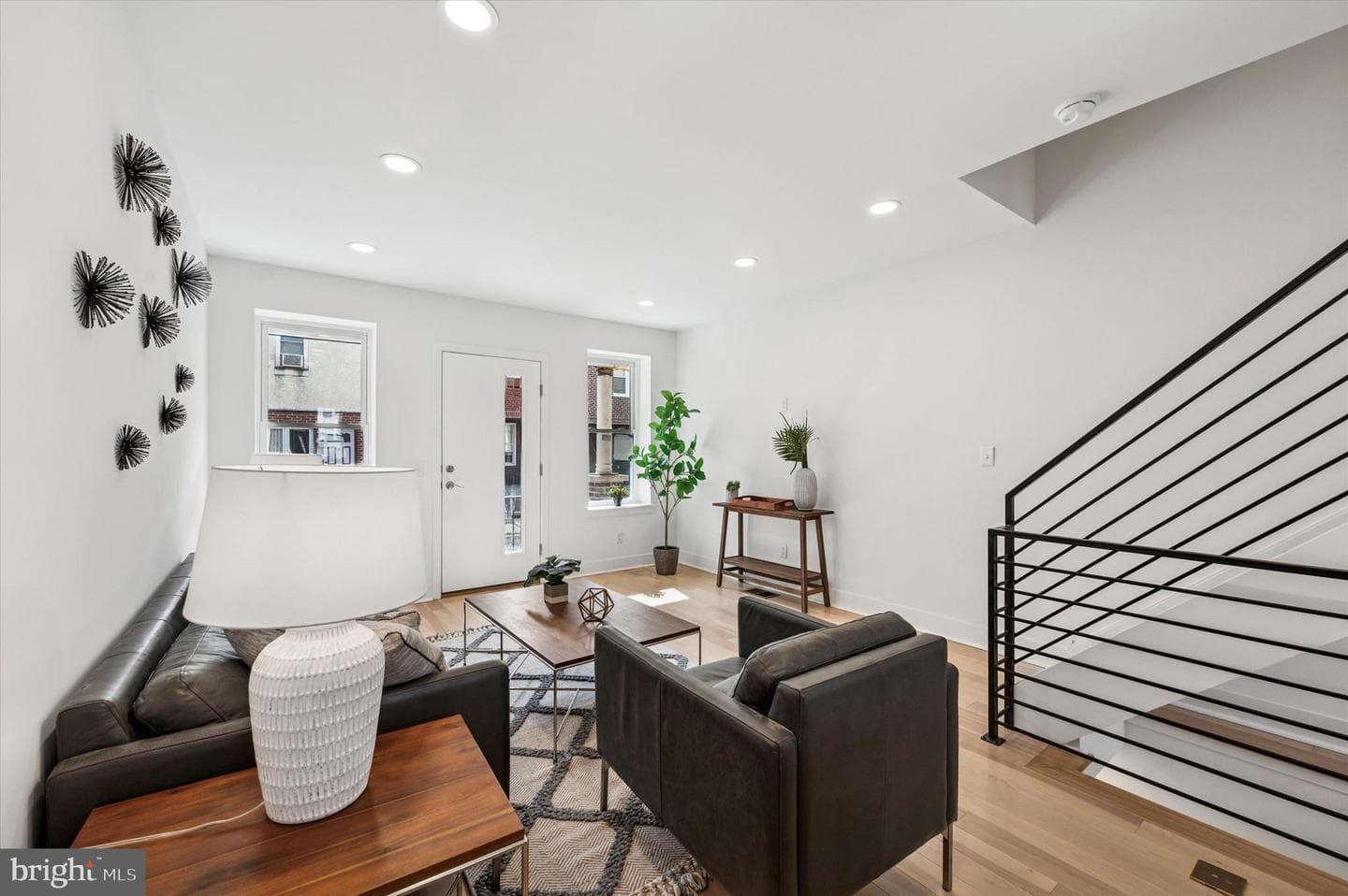 1432 S Newkirk Street photo 6