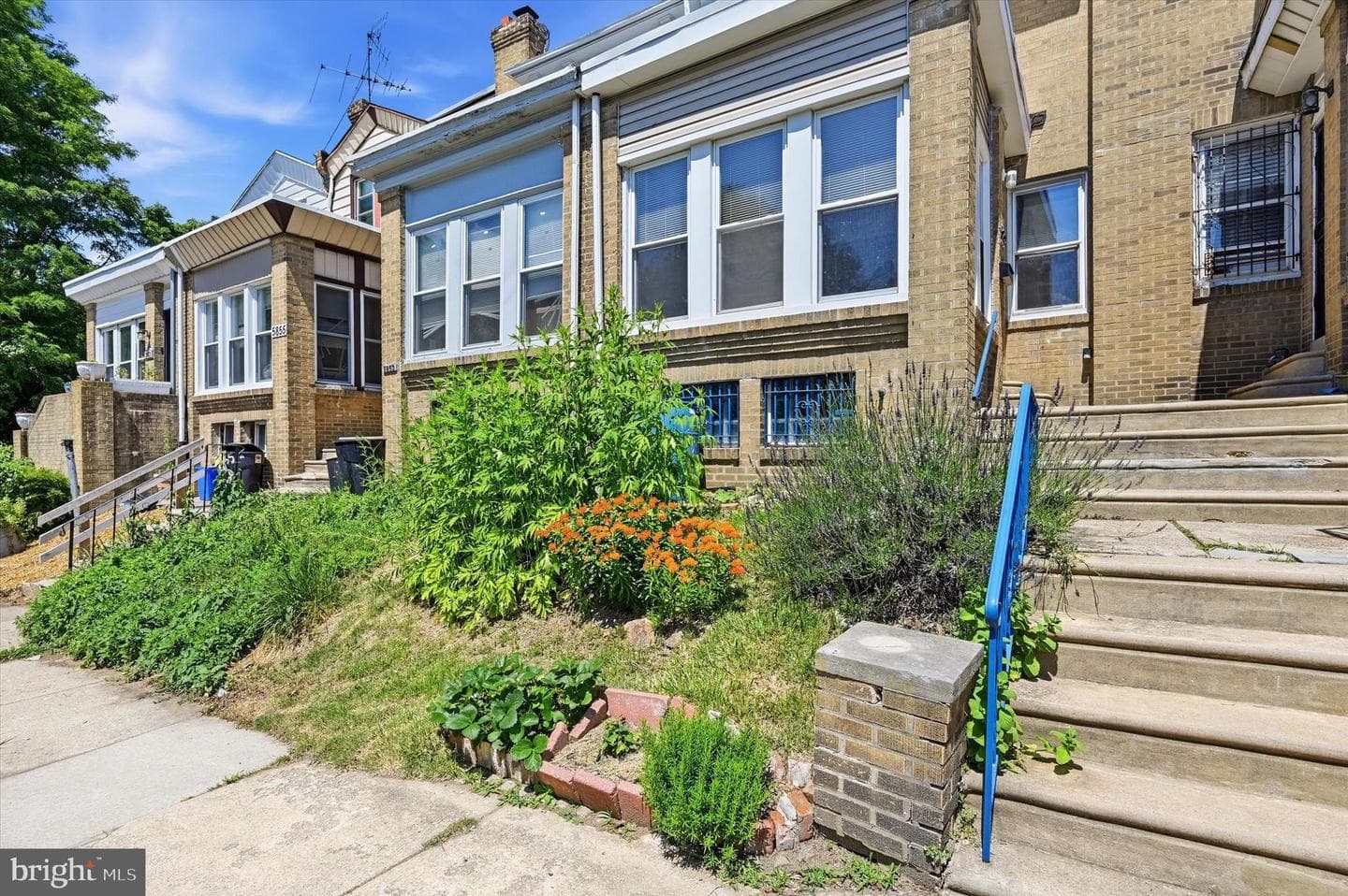 5851 Fernwood Street photo 27
