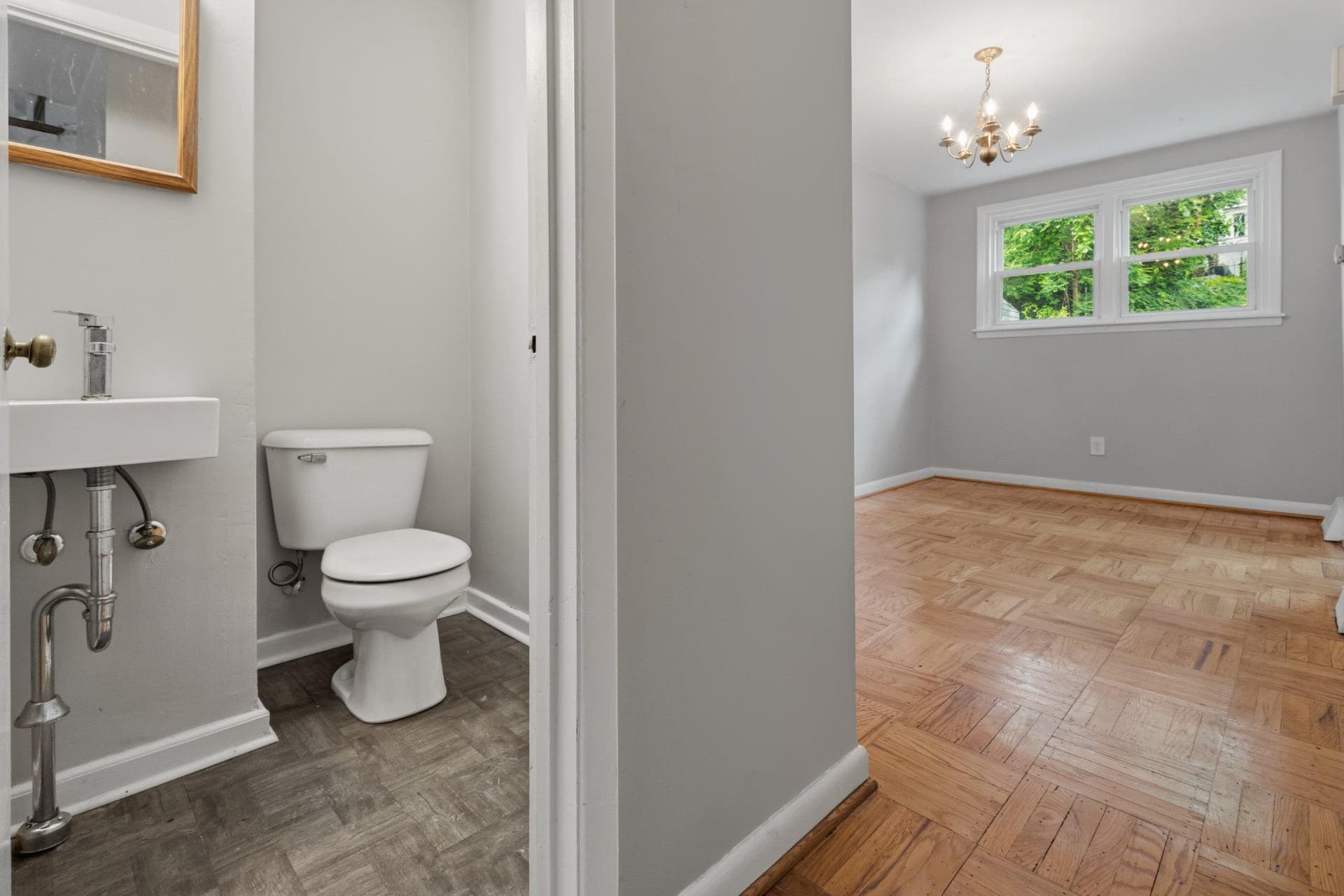3439 Ainslie Street photo 6