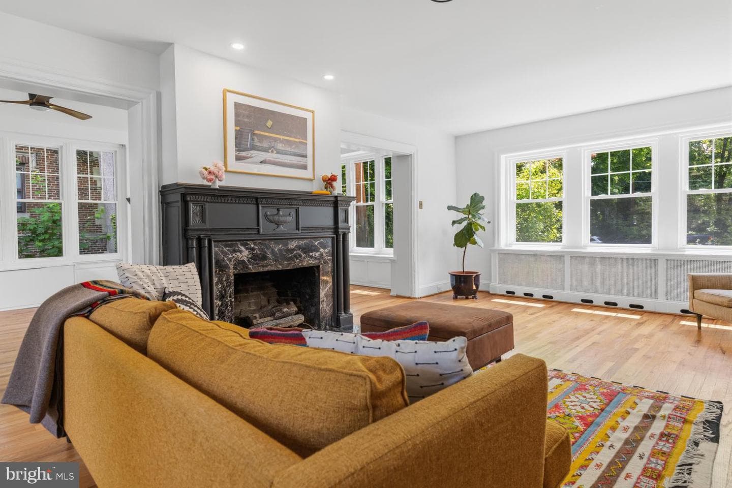 607 W Cliveden Street photo 9
