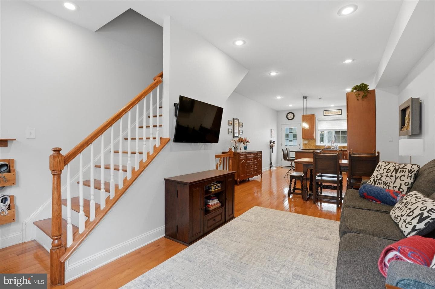 1020 S Cleveland Street photo 4