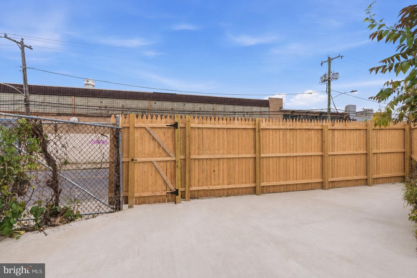 3004 Euclid Avenue photo 4