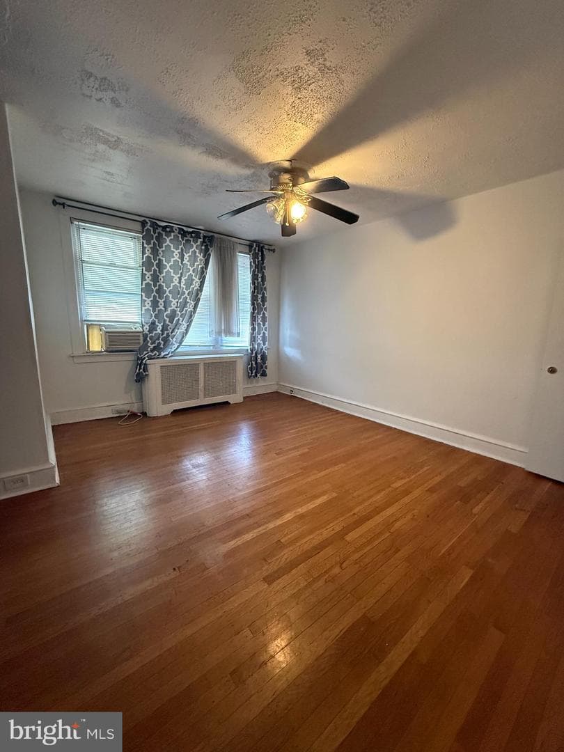 3202 Unruh Avenue photo 10
