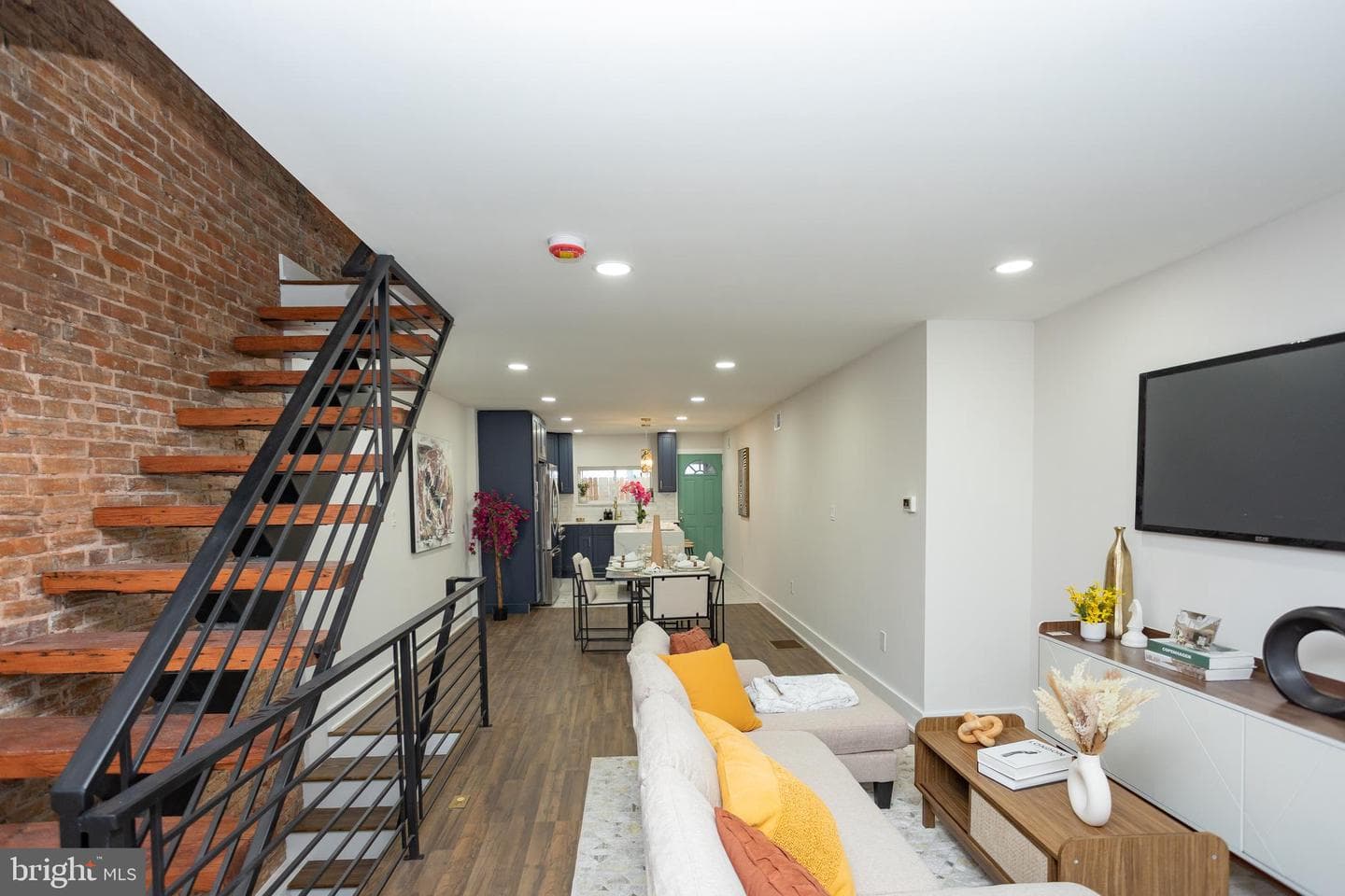 429 Tasker Street photo 16