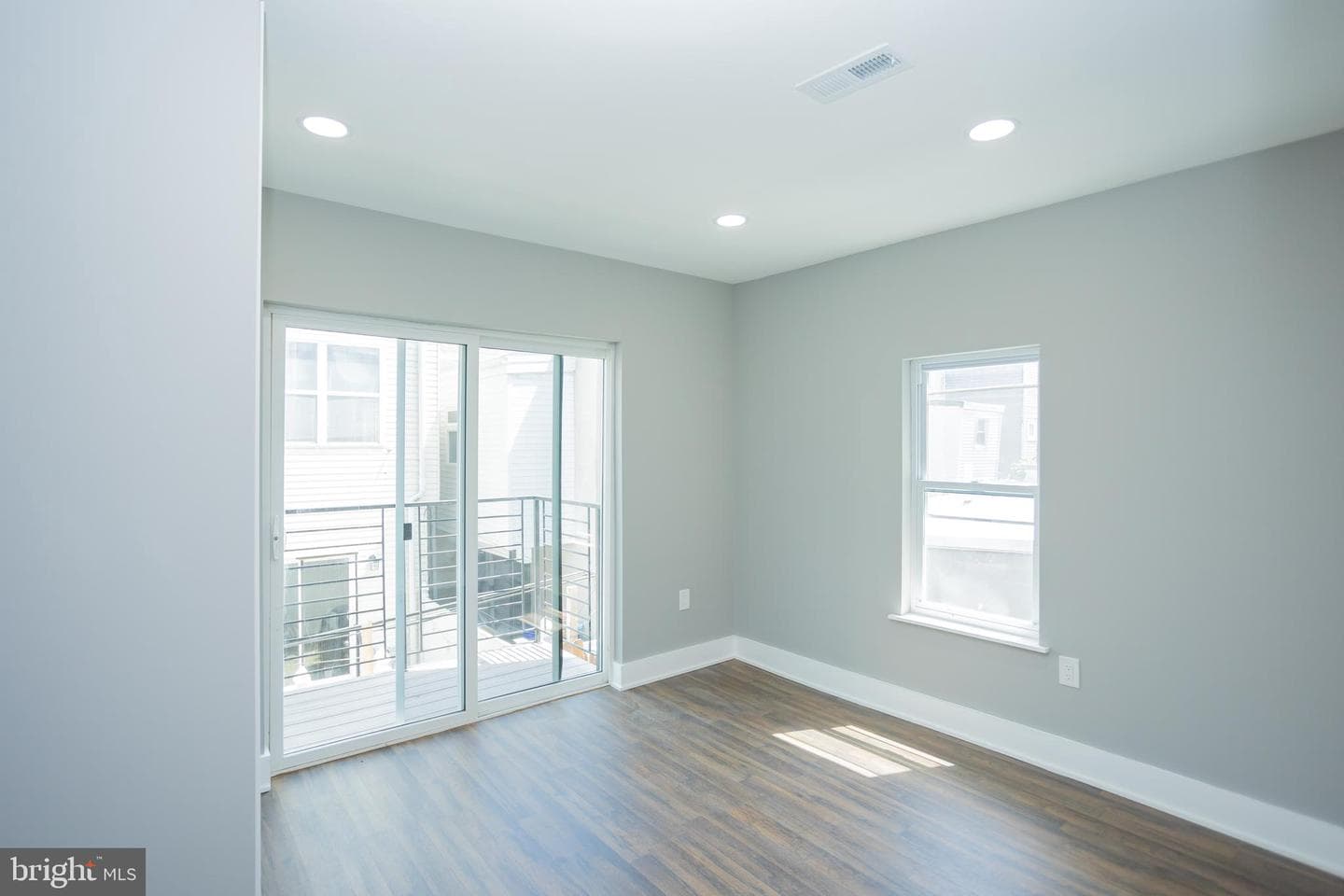 429 Tasker Street photo 40