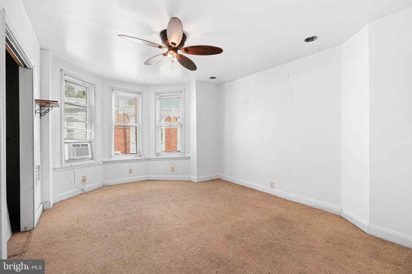 1816 S Alden Street photo 8