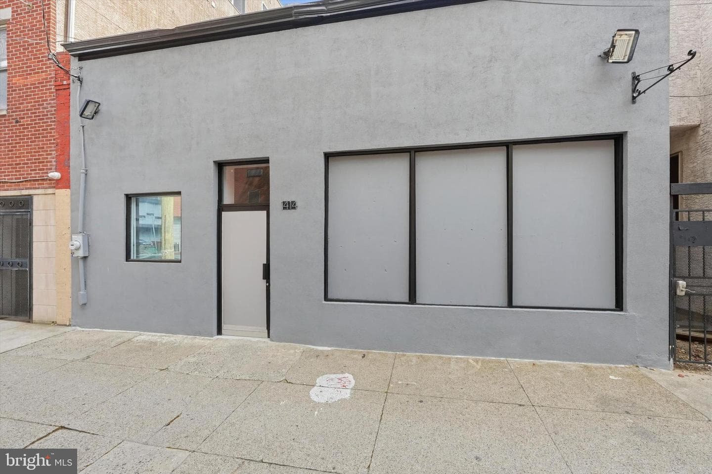 1414 W Oxford St photo 1