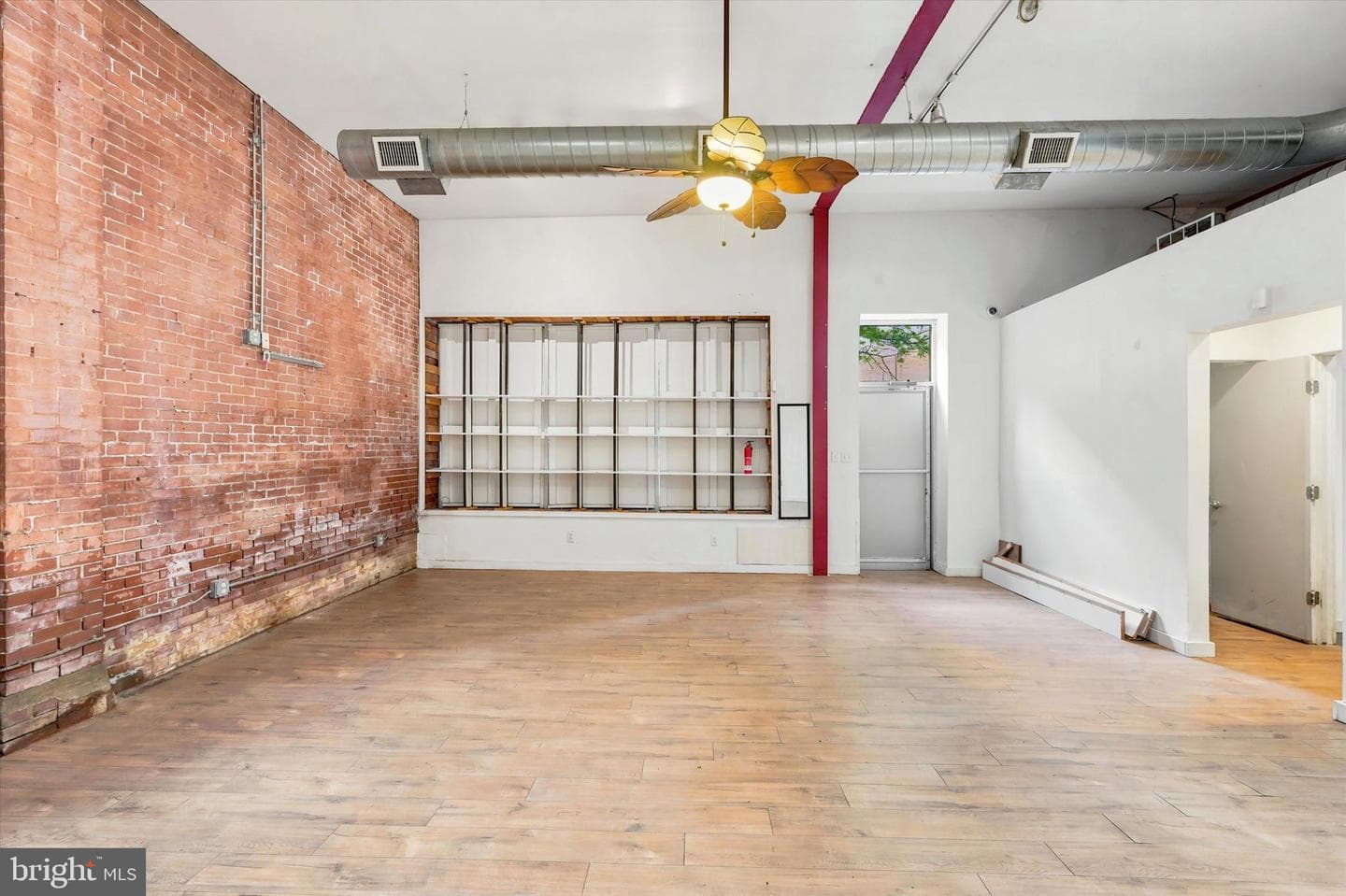 1414 W Oxford St photo 8