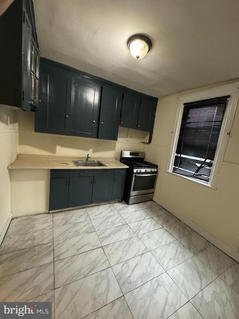 4748 Rorer St photo 4