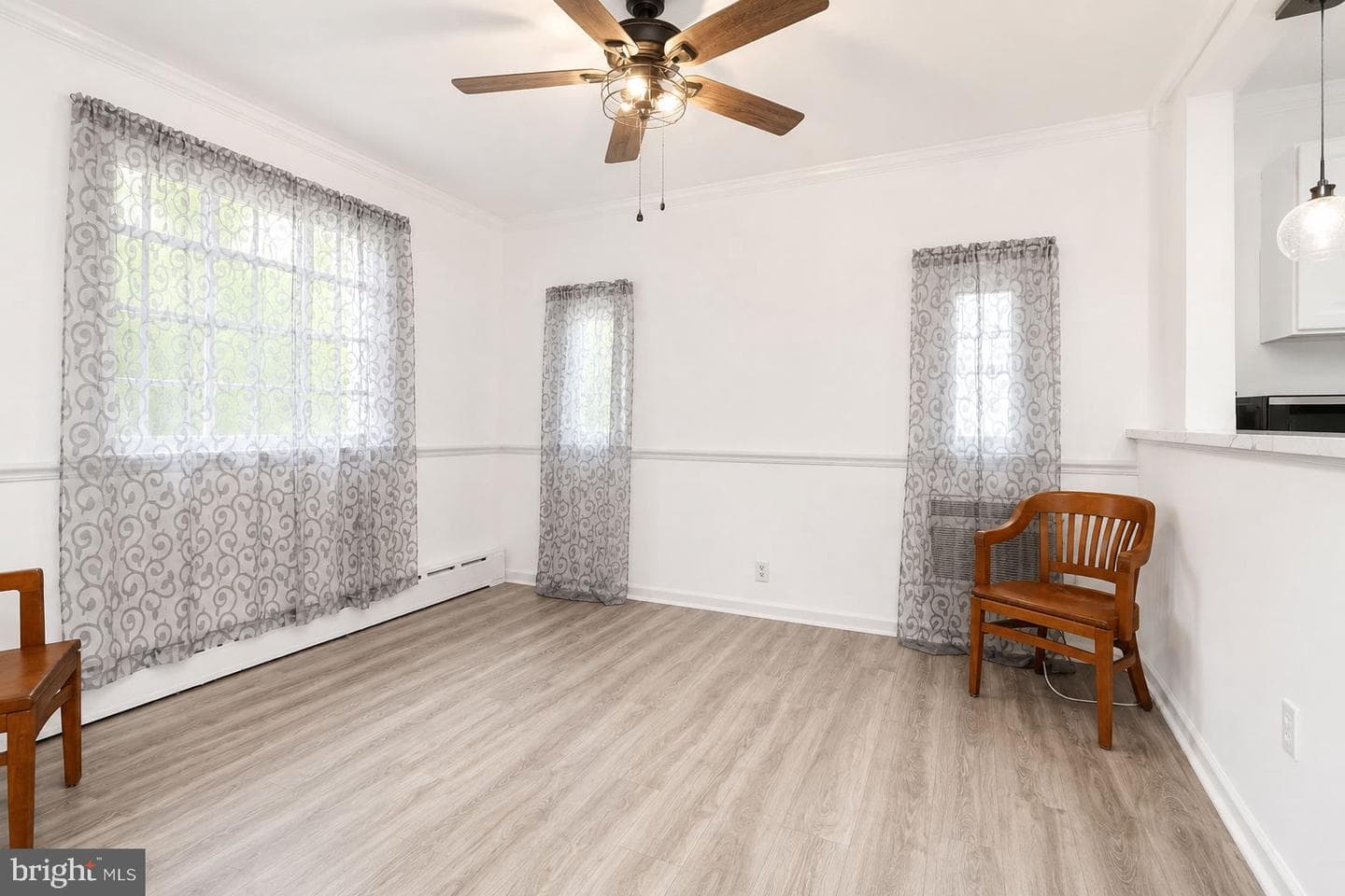 427 Hartel Avenue photo 27
