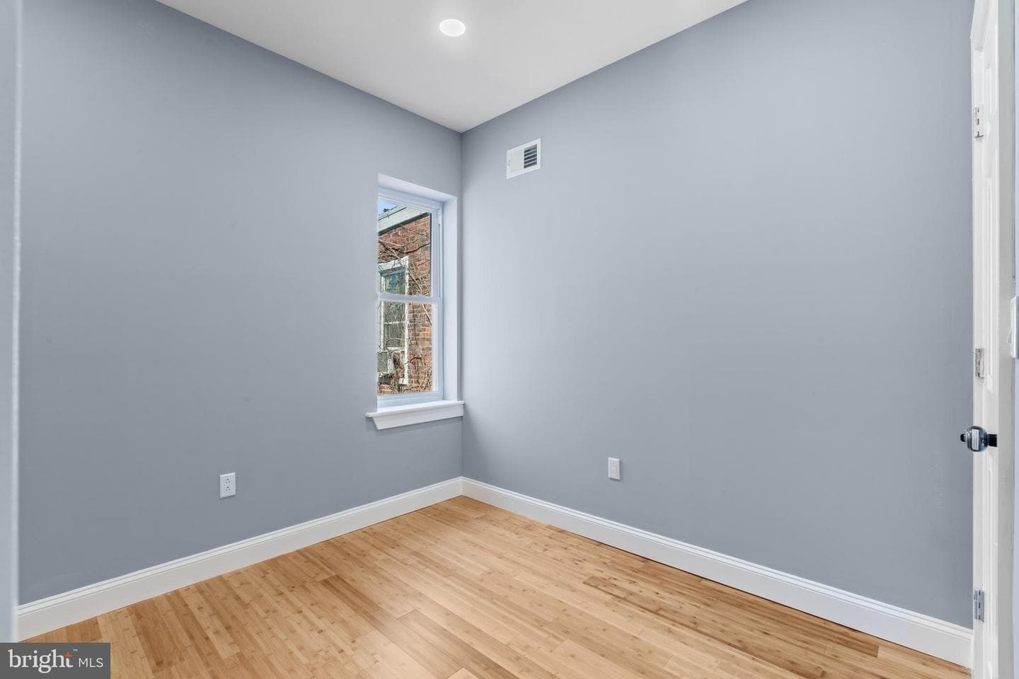 2236 S 69th St photo 17