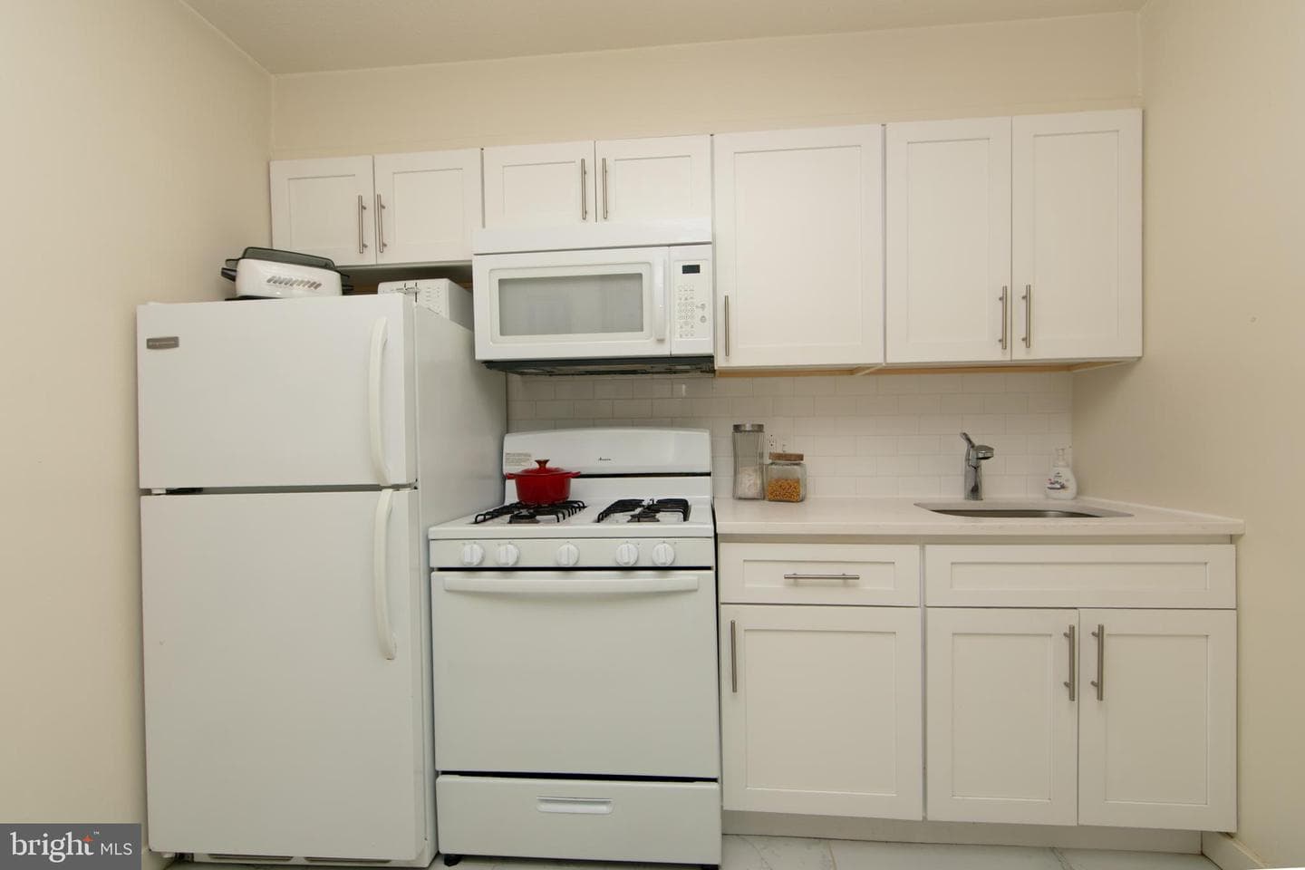 604 S Washington Square #306 photo 22