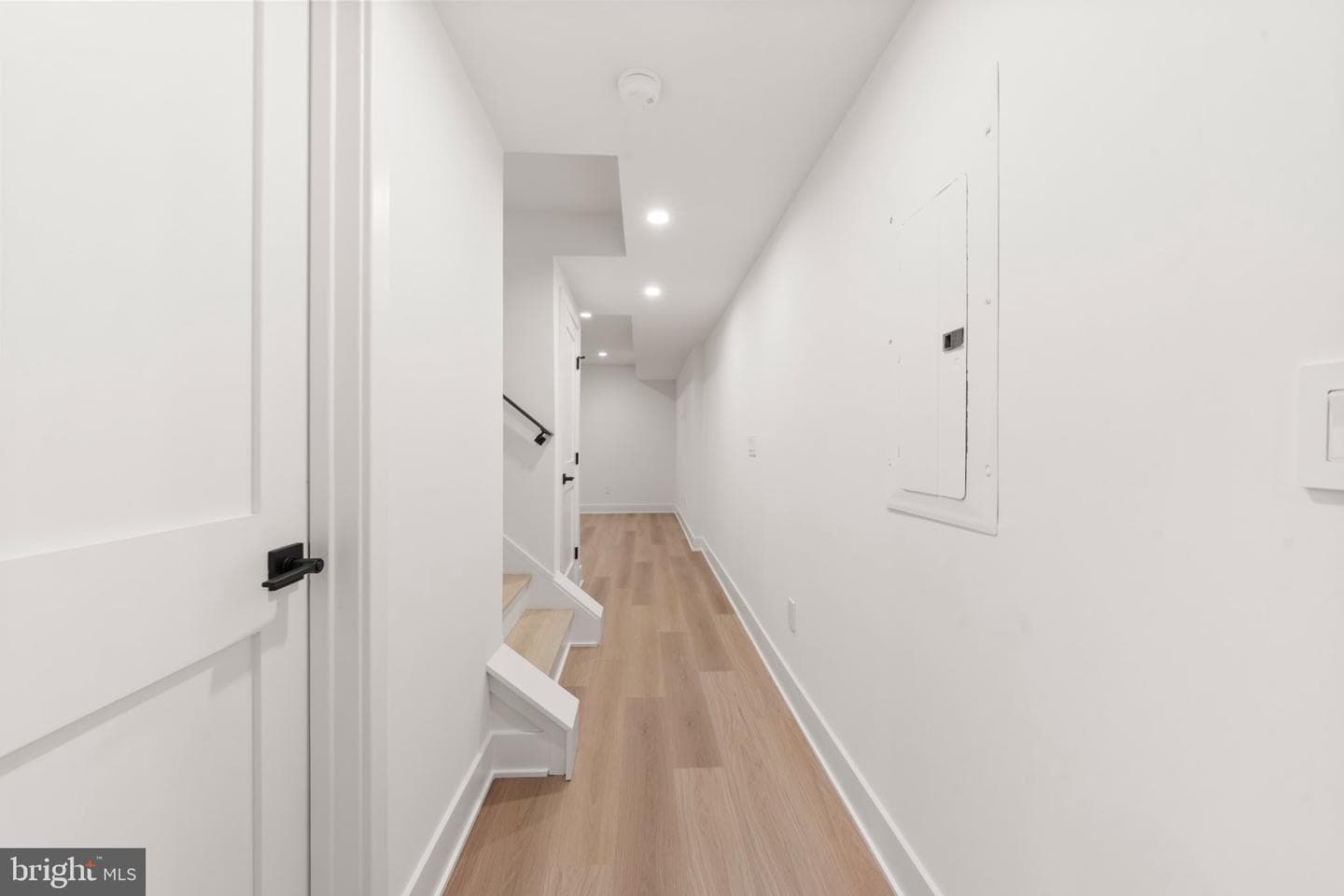 2121 E Sergeant Street photo 64