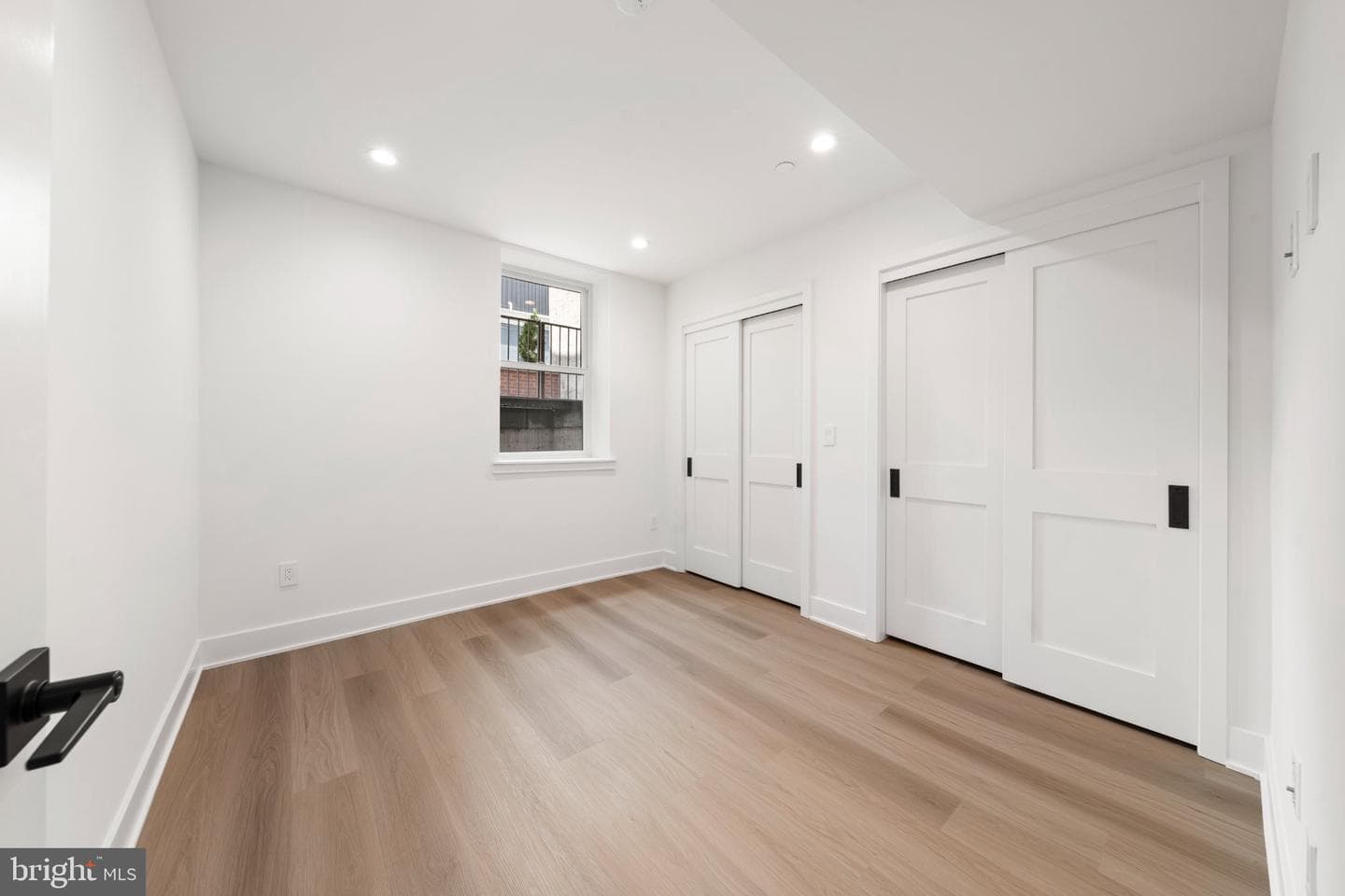 2121 E Sergeant Street photo 66