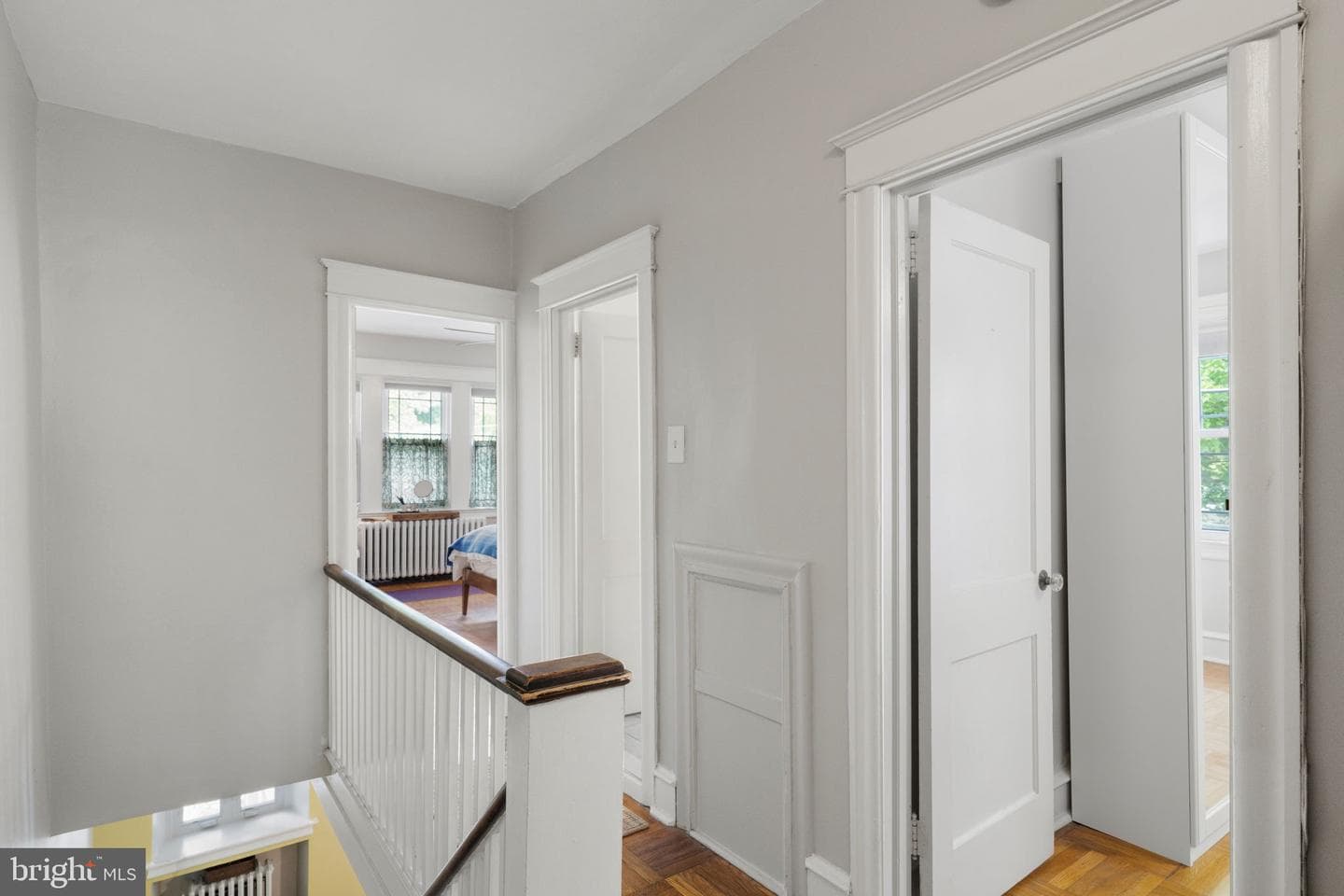 156 E Roumfort Road photo 33