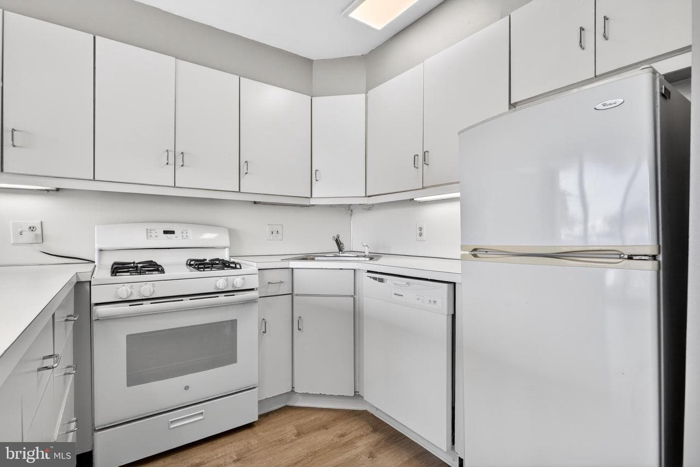 2401 Pennsylvania Avenue #6a6 photo 14