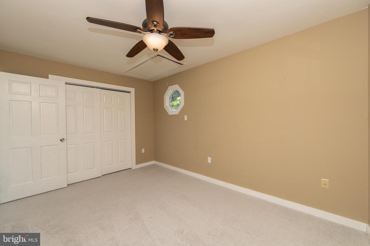 335 Cinnaminson Street photo 33