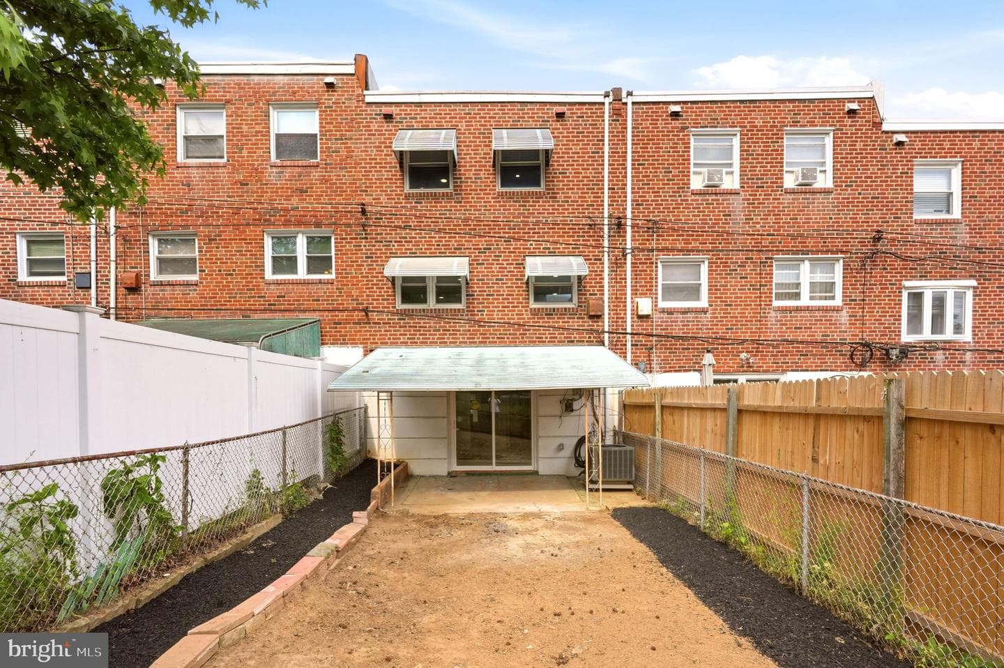 2822 Maxwell Street photo 51