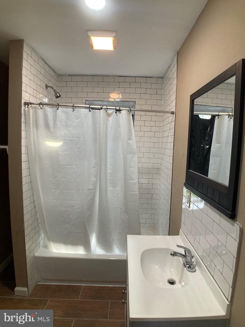 5166 Funston Street photo 23