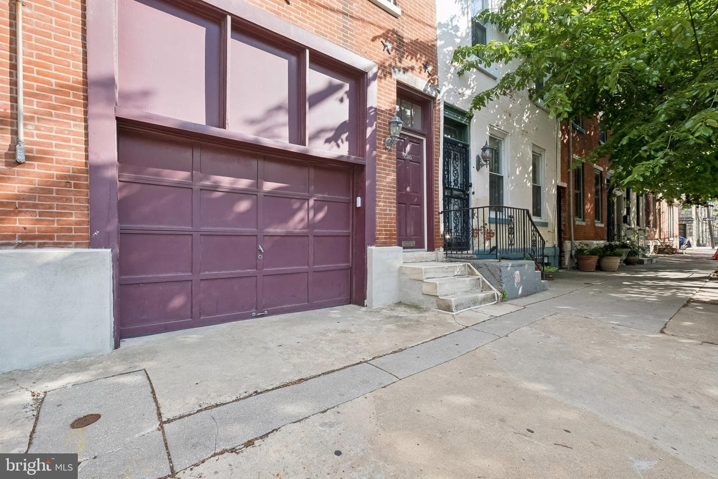 2305 Grays Ferry Ave photo 2