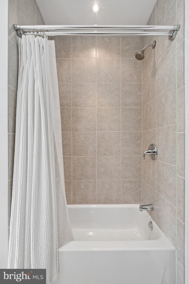 2305 Grays Ferry Ave photo 20