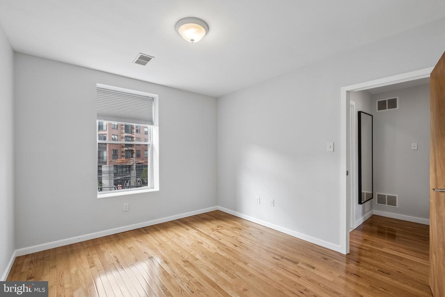 2305 Grays Ferry Ave photo 22