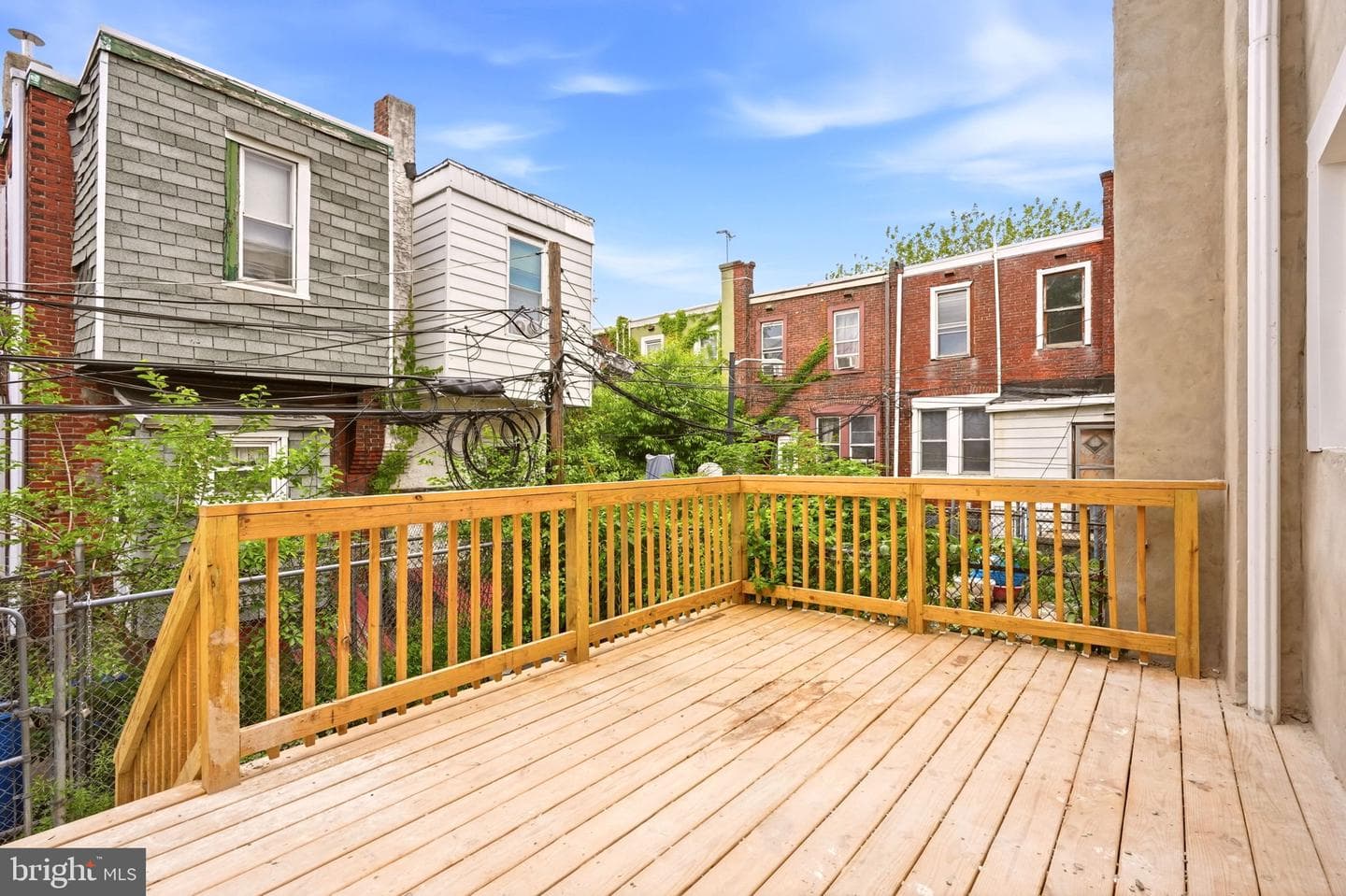 512 S Yewdall Street photo 33