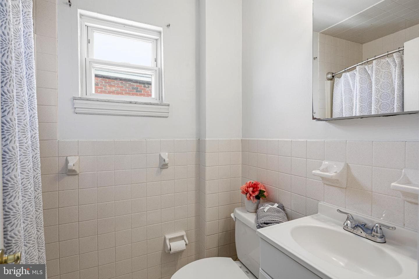 15063 London Road photo 19