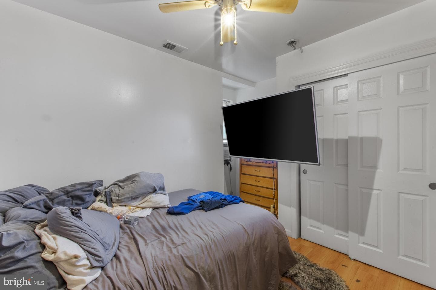 1422 W Tioga St photo 17