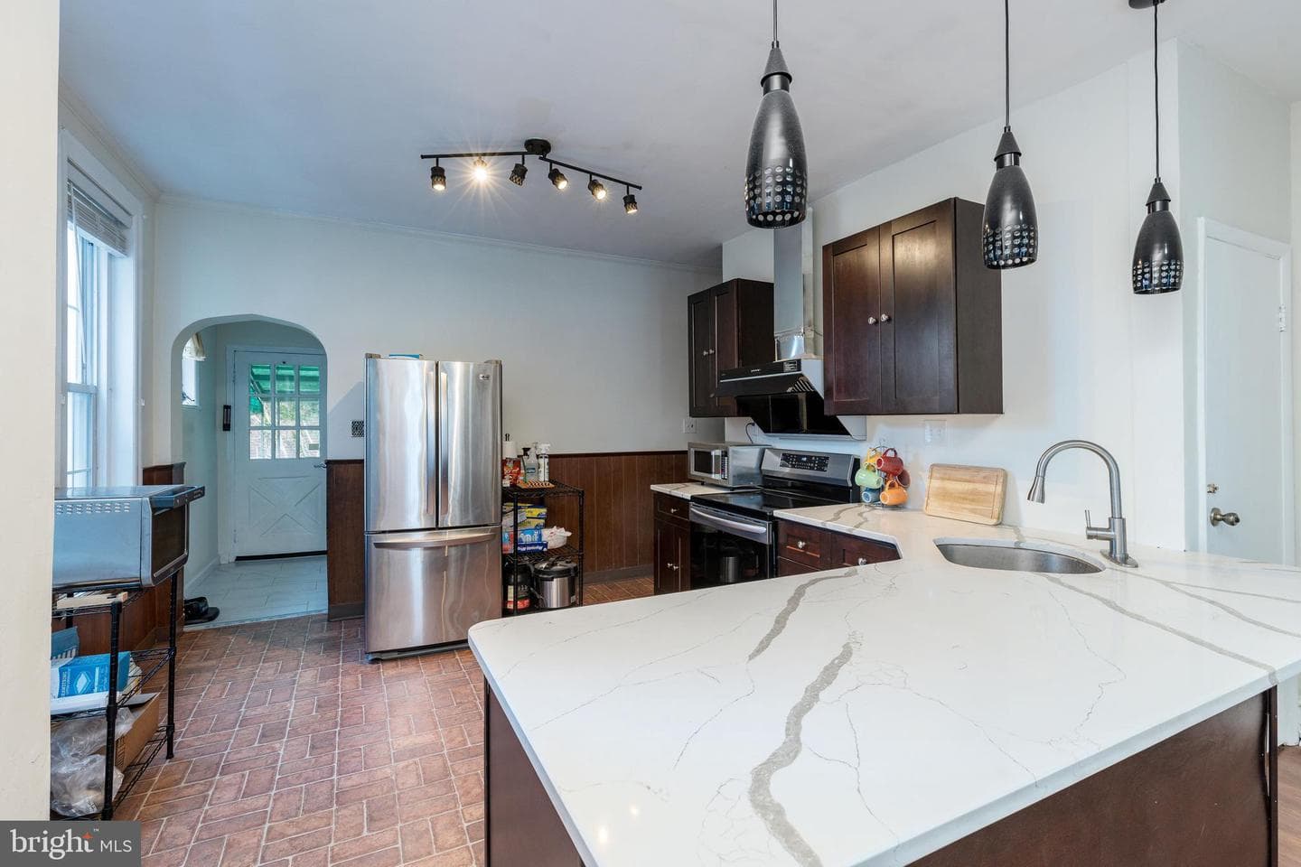 464 Monastery Avenue photo 6